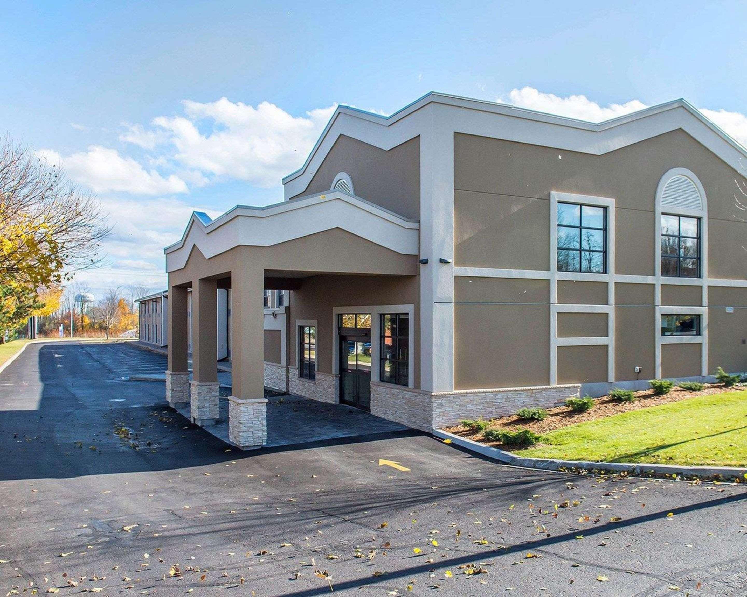 Comfort Inn Brockville Exterior photo